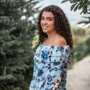 Meet your Posher, Emma